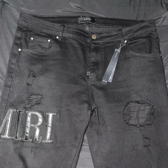 AMIRI Black Skinny Distressed Jeans - Picture 3 of 6